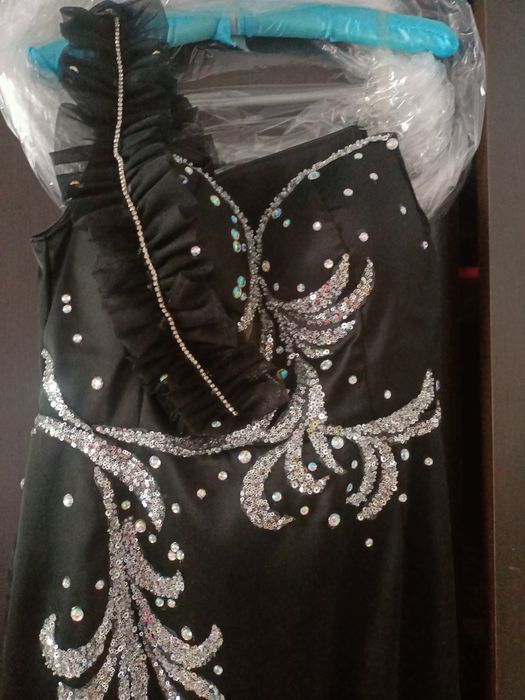 Vând rochie de seară