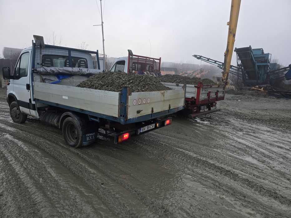 Transport basculabil Nisip Piatra Amestec Pietris  Marfa moloz