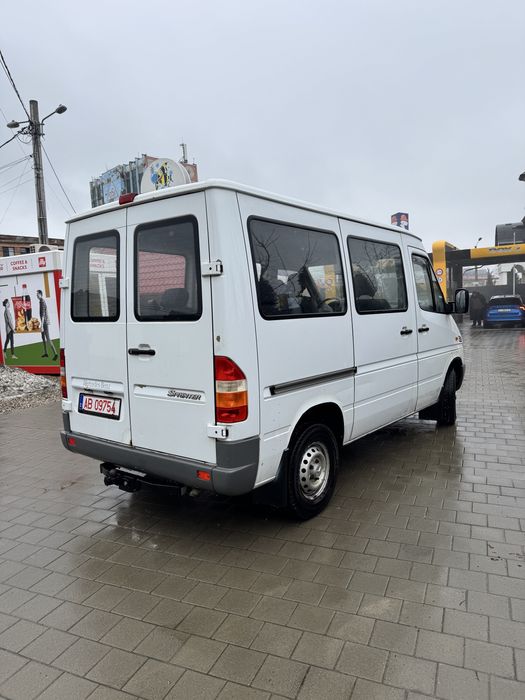 Mercedes sprinter 208