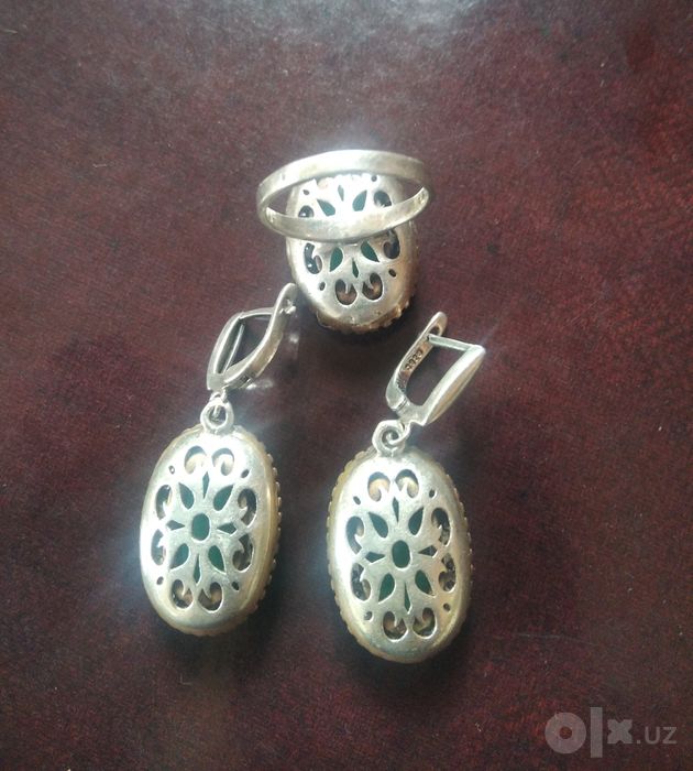 Kumush taqinchoqlar sotiladi