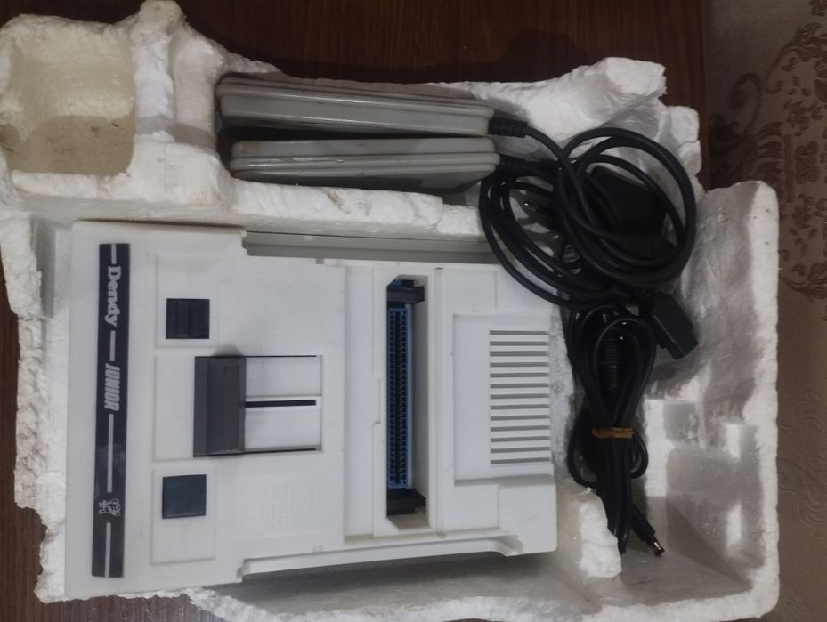 Денди Junior  из 90х годов