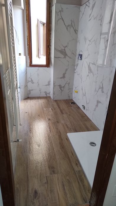 Amenajări interioare ,gresie ,fainata