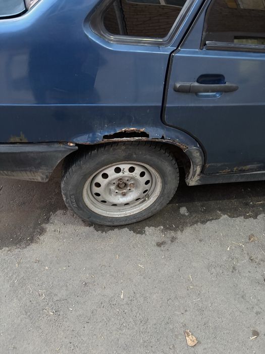 Продам автомобиль ваз 21099