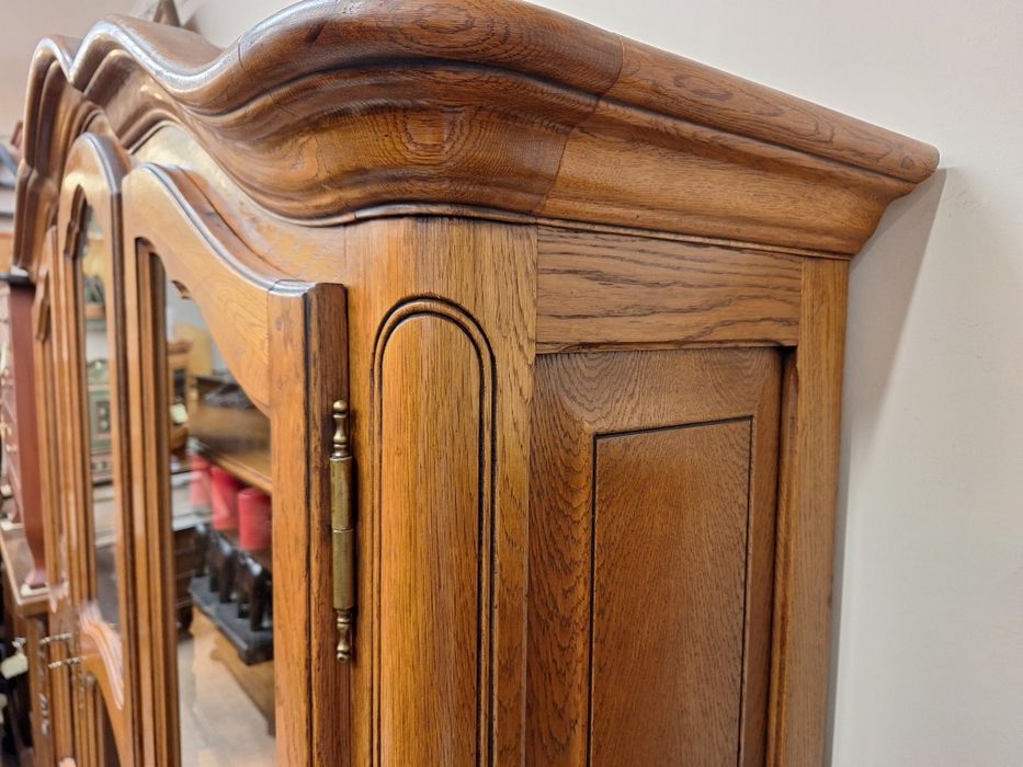 Винтидж трапезен бюфет дъб масив