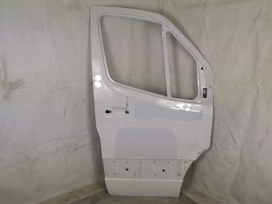 Дясна предна врата Мерцедес-Бенц Спринтер / Mercedes-Benz Sprinter 3 9