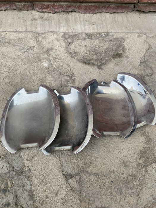 Продам на мерс 124 бензанасос!