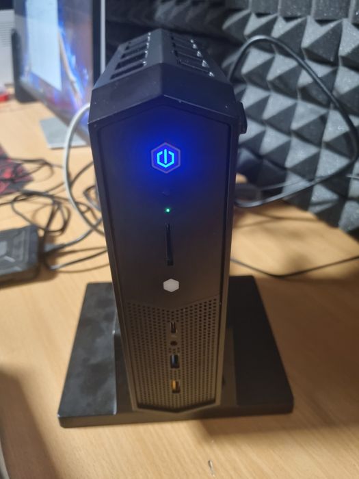 Intel NUC12SNK i7 12700h