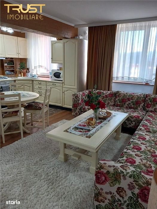 Apartament, Decebal 4 camere, 3 dormitoare, loc parcare