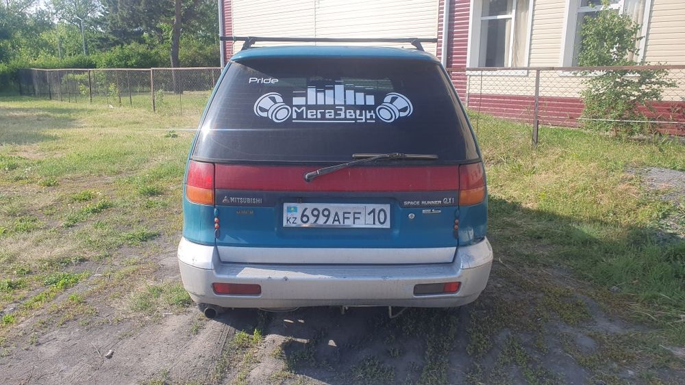 Mitsubishi space runner