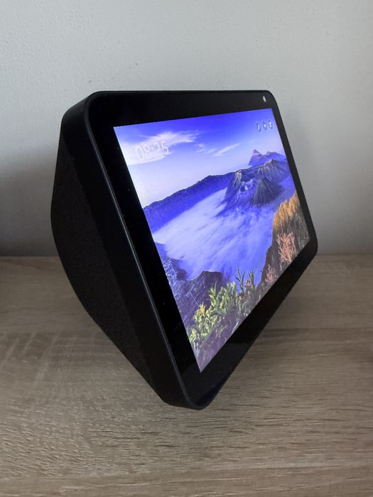 Amazon Echo Show 8 (1st Gen)