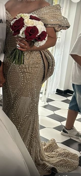 Rochie de nasa.Realizata pe comanda