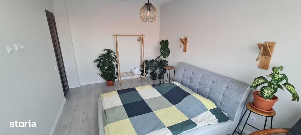 COMISION 0 Apartament 3 camere zona Sub Cetate