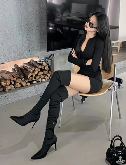 Ботфорты новые.