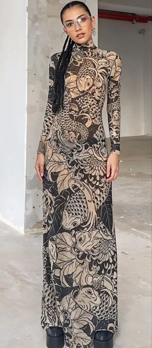 Платье  женское эффектное