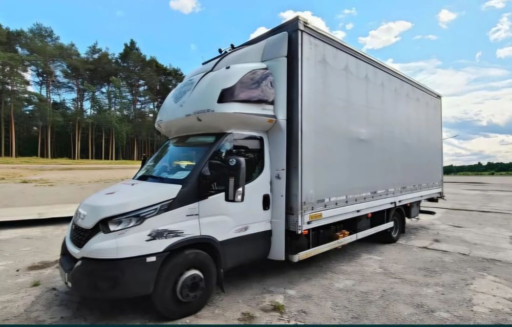 Iveco Daily 70C18 cu lift 15 Europaleti Cat. C
