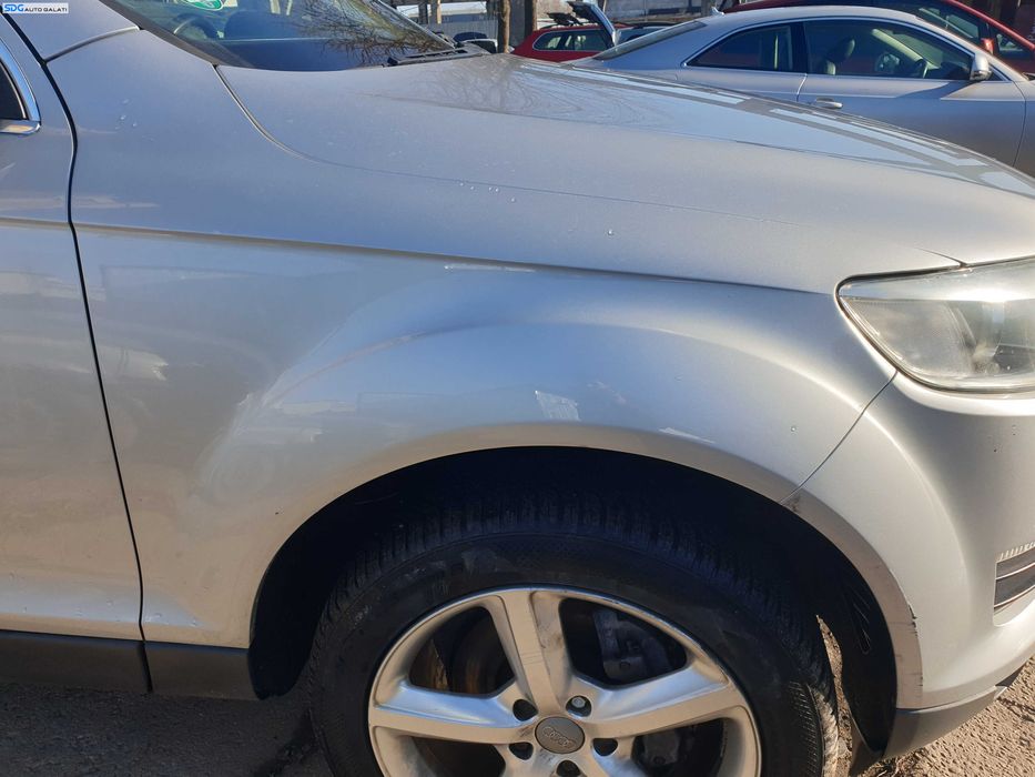 Aripa Dreapta Fata Audi Q7 Non Facelift 2007 - 2010 Culoare Light Silver Metallic LY7W [K1659]