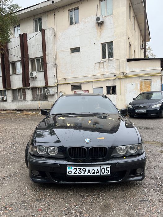 Лобовое стекло БМВ