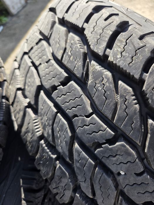 Джанти с гуми 15 цола 6х139