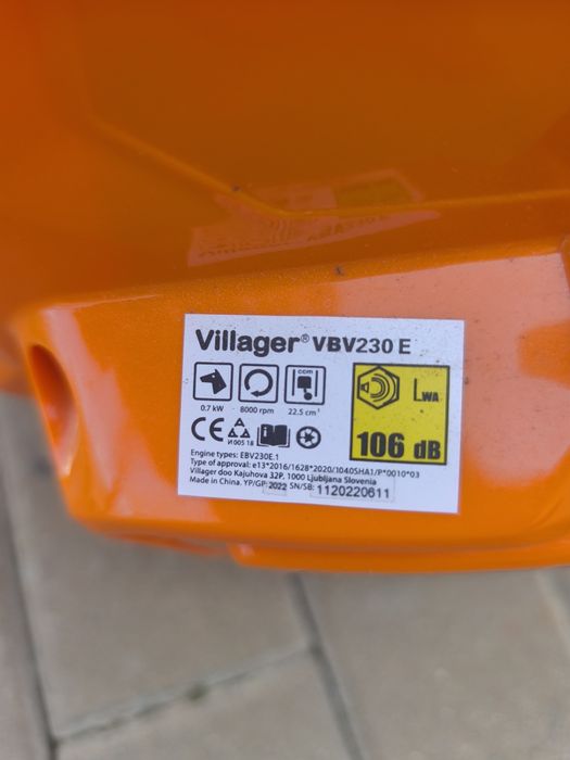 Suflanta/aspirator de frunze Villager pe benzina