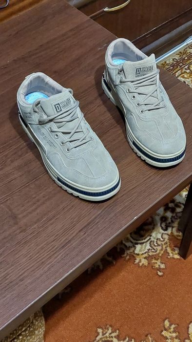 Чисто нови Обувки