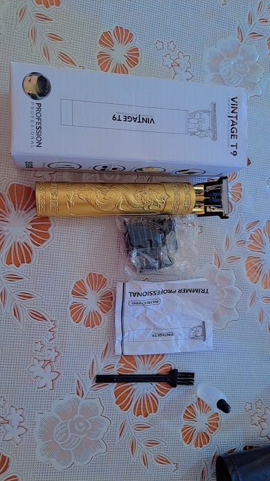 Trimmer Vintage T9 - Nou în cutie
ideal pentru contur