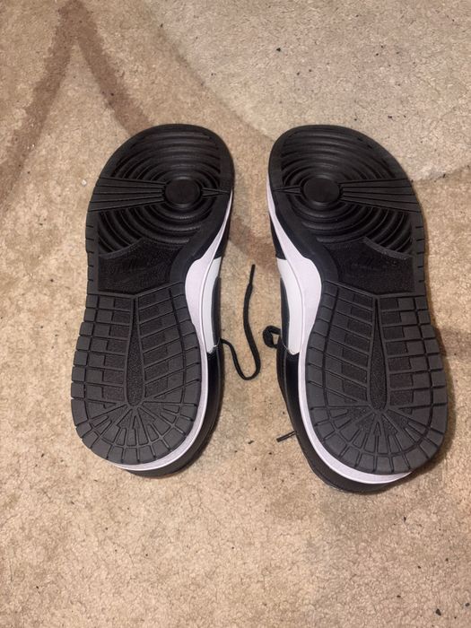 Nike Panda Dunks