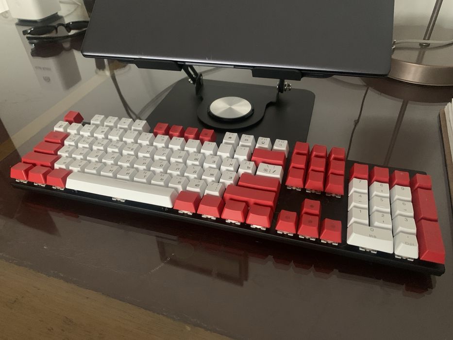 Клавиатура Two Hands Up FVQ302 черный