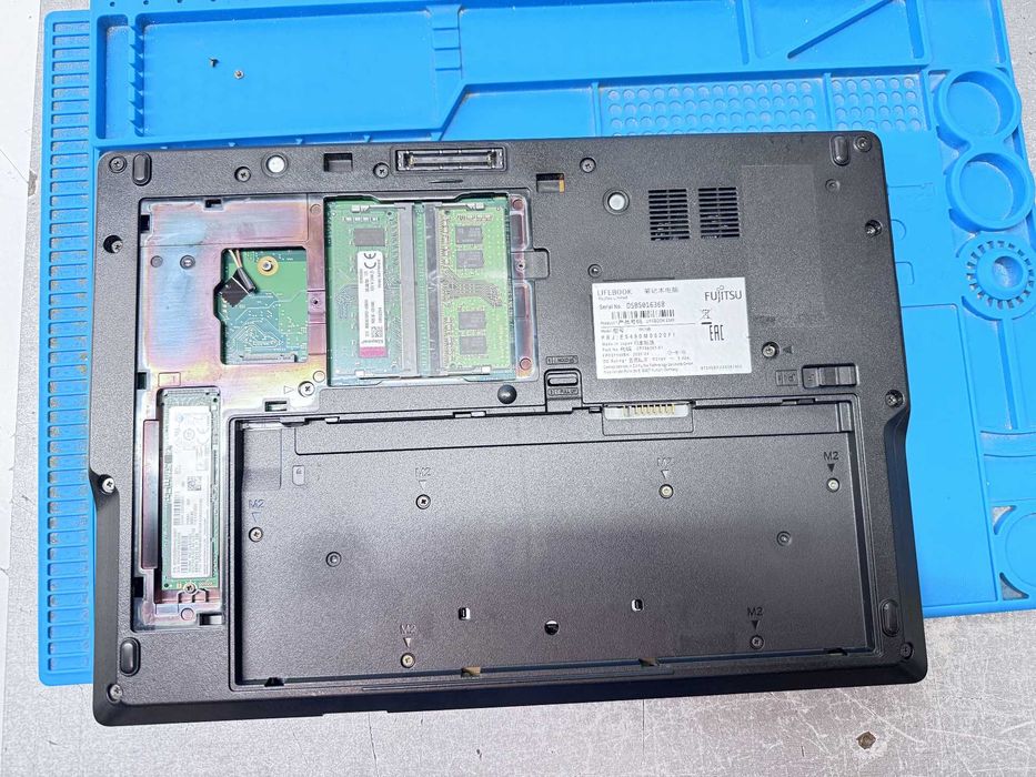 Реновиран Fujitsu LIFEBOOK E549 i5-8265U 16GB 260GB NVMe гаранция