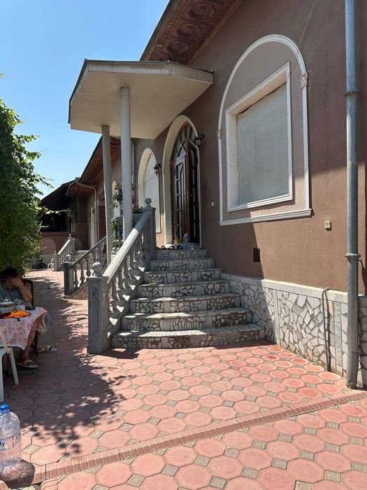 16 сотих Тузел метро олдида