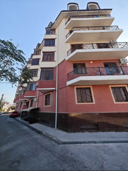 4xonali arzon uy sotiladi