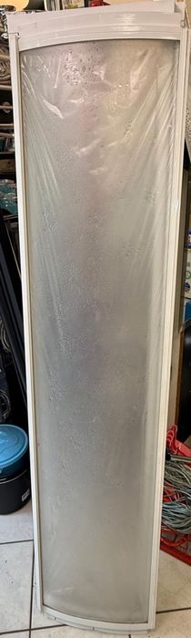 Cadita si panouri dus alb su panou plastic si rame de metalice alb