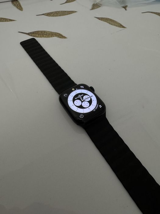 Apple watch 8 (41 миллиметр)