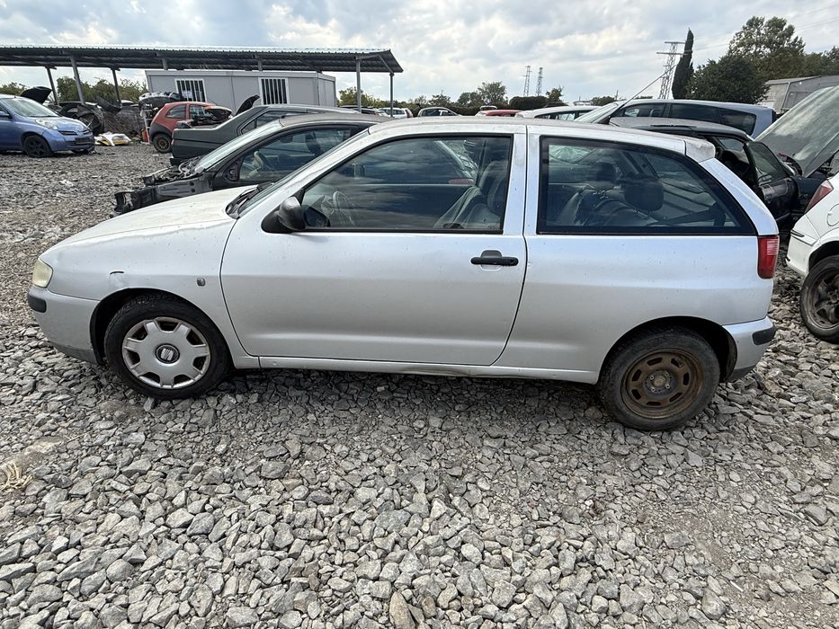 Сеат Ибиза 1.4 75 кс 2000 г бензин на части