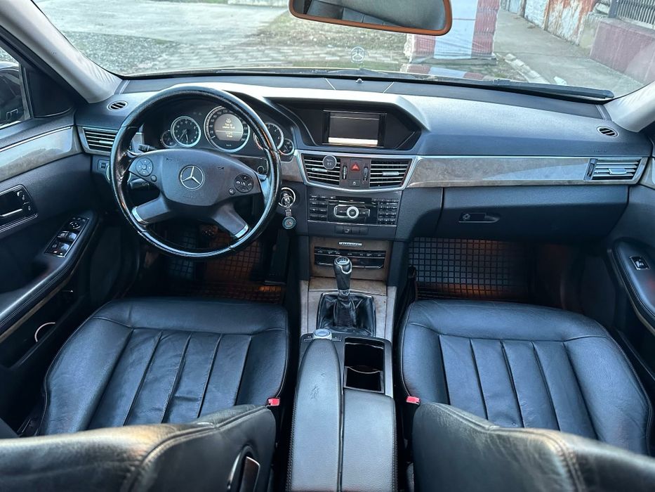 Mercedes E 200 2.2 Cdi an 2010 euro 5 inm ro. acte la zi fiscal