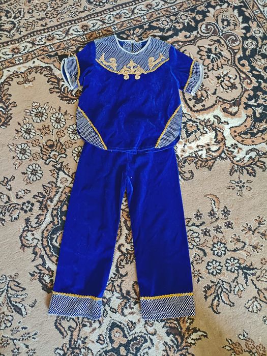 Продам национальные костюмы