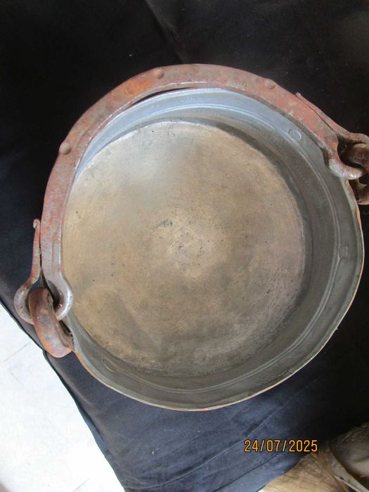 Автентично старинно котле