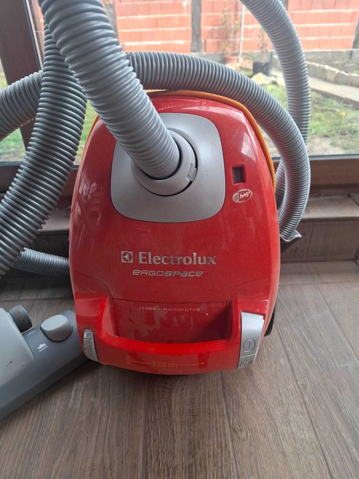 Прахосмукачки Electrolux 1800w.