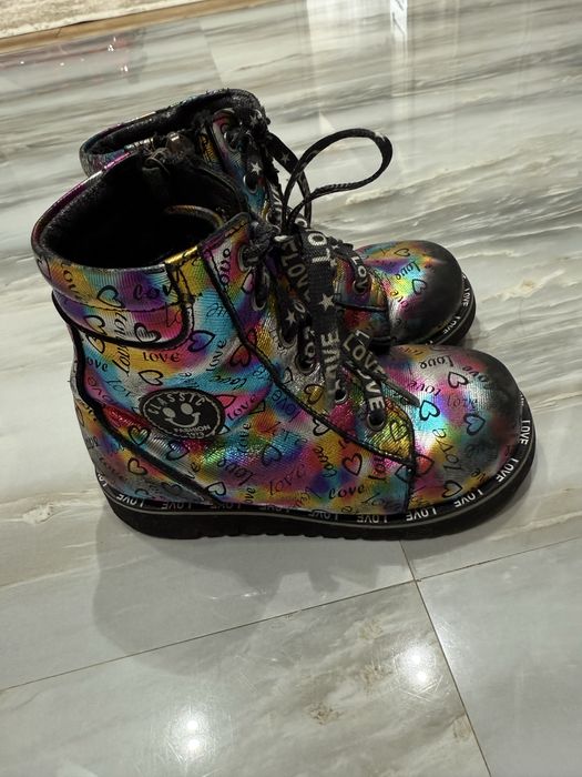 Детская обувь на девочку