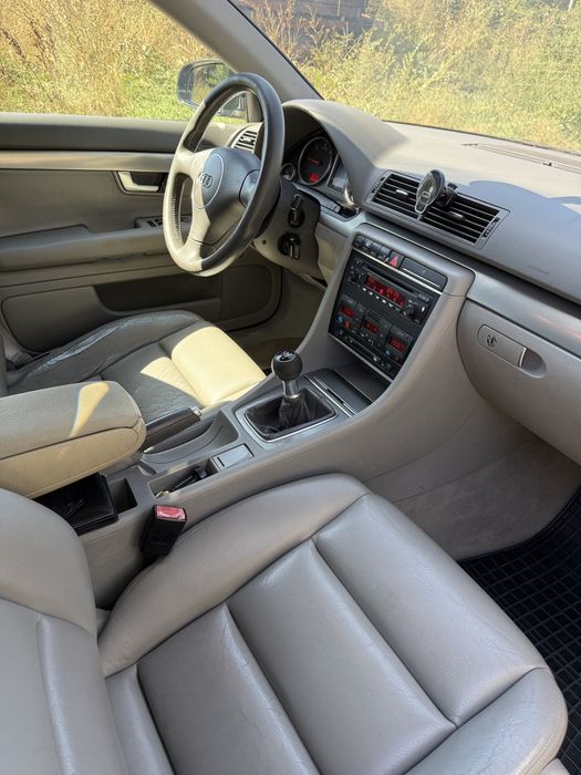 AUDI A4 2002 — imagine 4