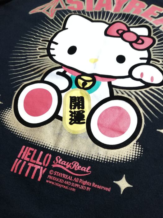 STAYREAL TOKYO - Hello Kitty / Thai Silk Kimono Robe