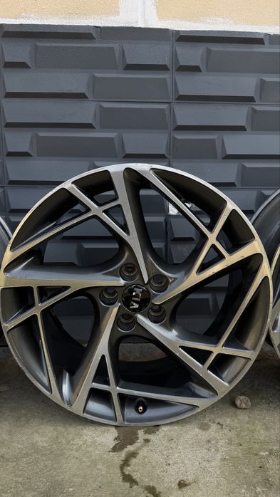 Продам оригинал диски