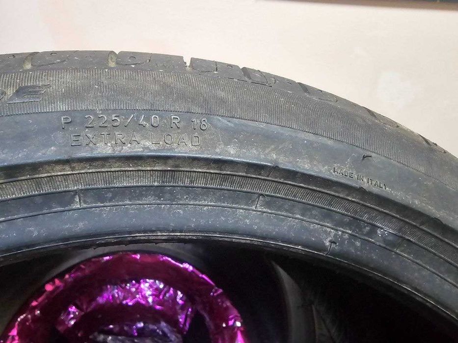 Авто шины  PIRELLI 225/40R18  новые