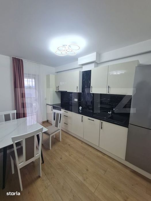 Apartament mobilat si utilat, incalzire in pardoseala, lift, parcare — fotografia 3