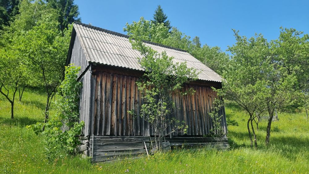 Vând două grajduri/cabane/magazii demontabile – ideal pentru relocare!