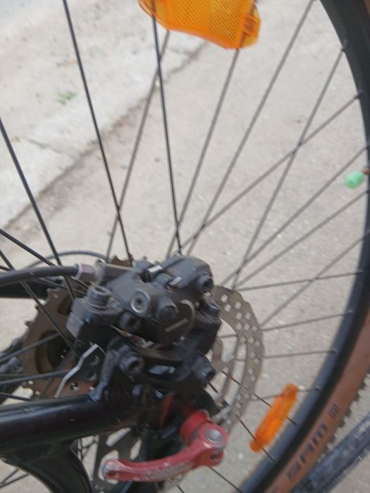 Vând bicicleta C100 în stare bună are roți de 29 și frâne pe ulei