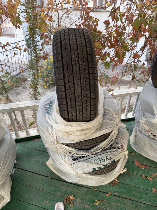 Шины зимние Dunlop 265/55R20