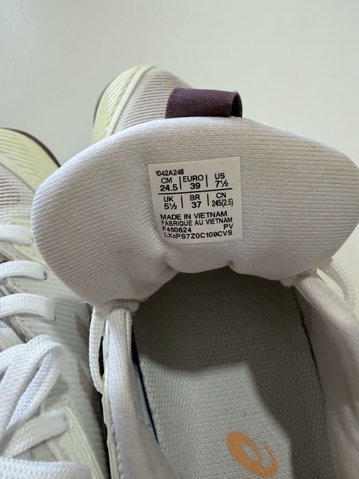 Маратонки за тенис Asics