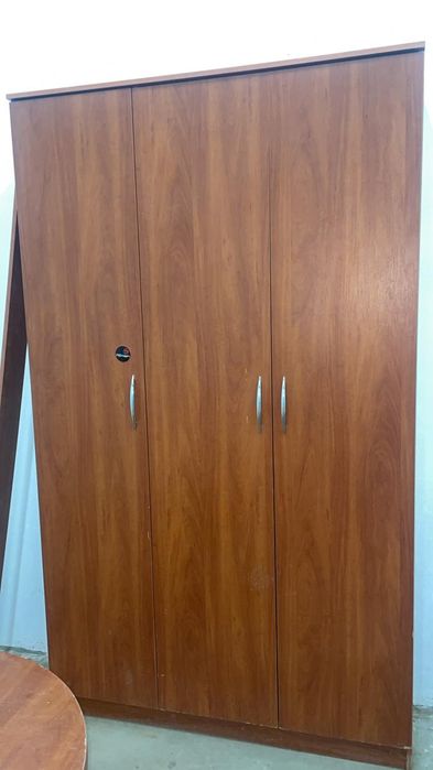 Офисная мебель и для дома