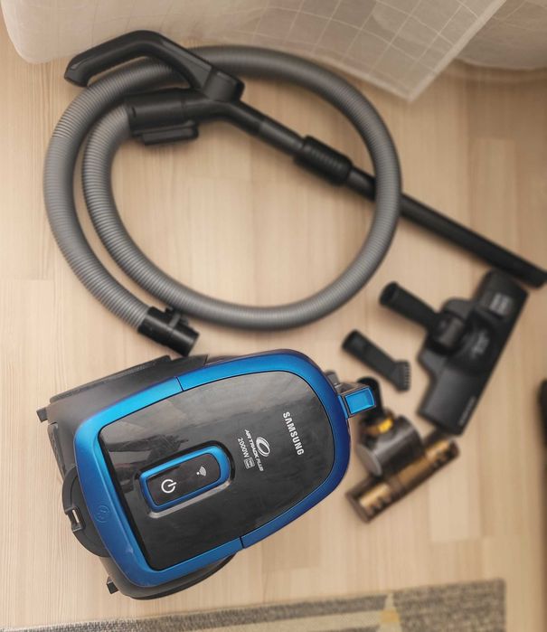 Aspirator Samsung fara sac 2000w