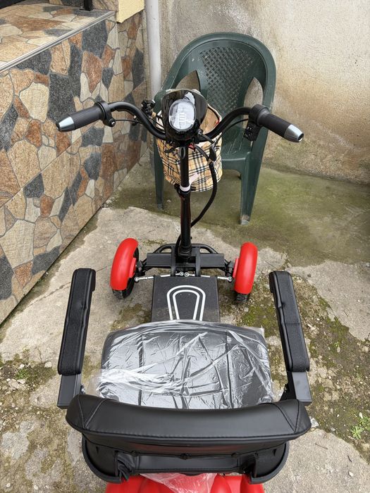 Скутер четириколка -нов